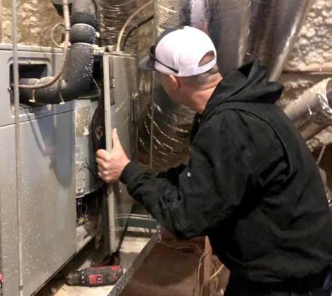 Working hard to ensure the proper repair of an HVAC system